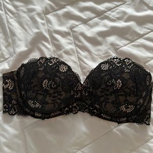 Victoria Secret very sexy push up strapless lace bra
